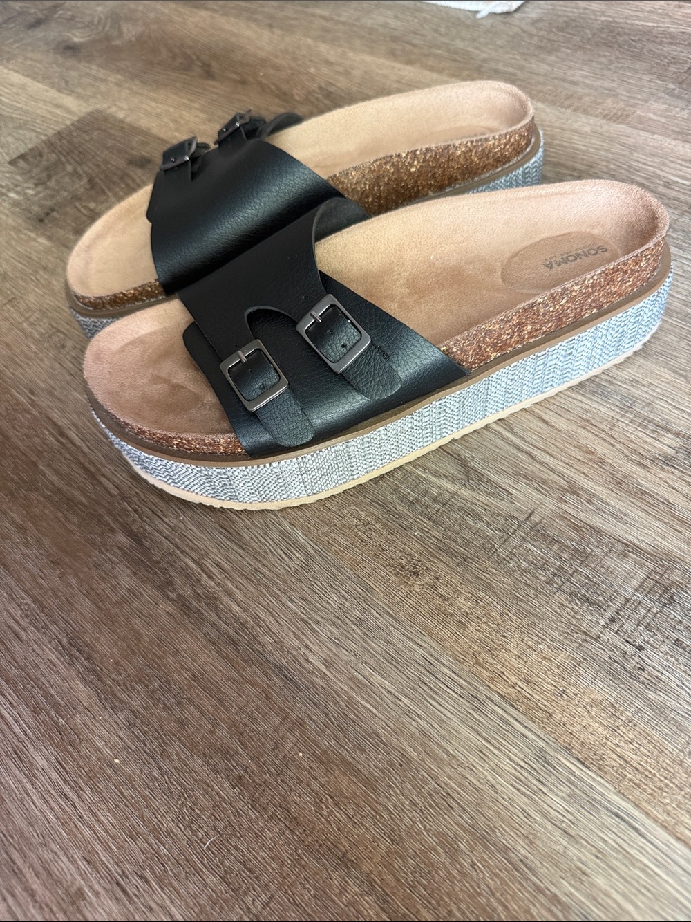 Sonoma black strap slide platform sandals